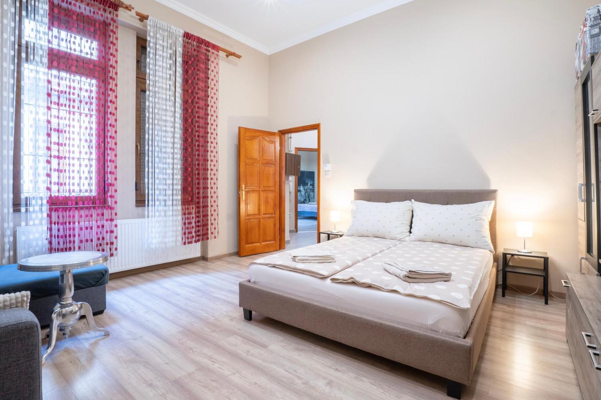 Apartment Near Opera In Downtown Budapest Exterior photo